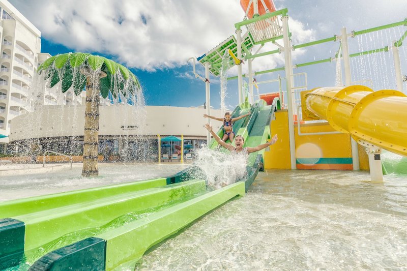 Hilton Cancun Mar Caribe All-Inclusive Resort 14