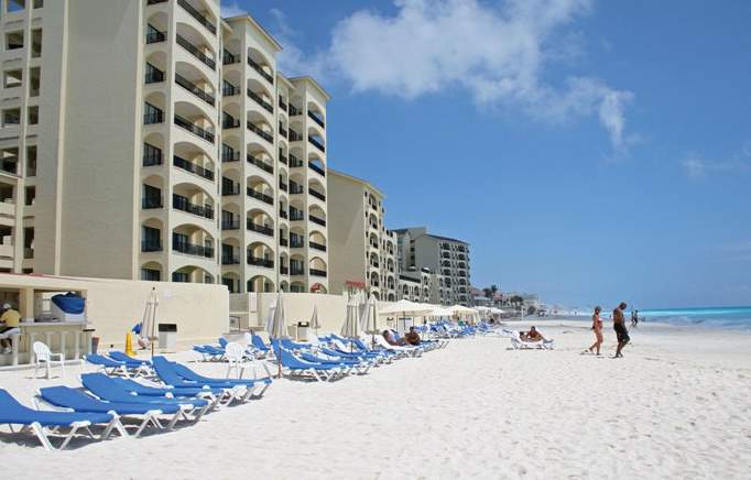 Hilton Cancun Mar Caribe All-Inclusive Resort 3