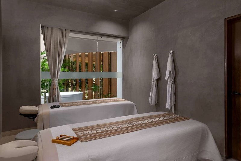 Hilton Cancun Mar Caribe All-Inclusive Resort 58
