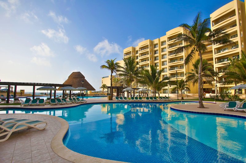 Hilton Cancun Mar Caribe All-Inclusive Resort 6