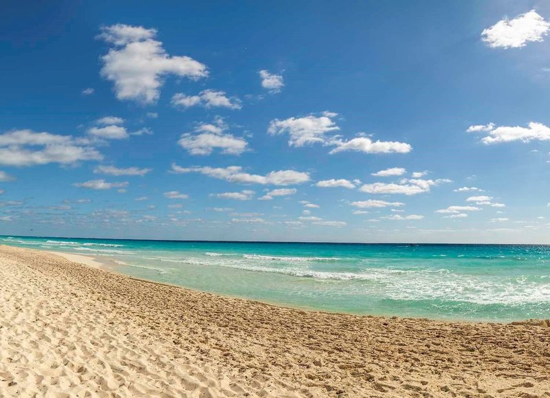 Hilton Cancun Mar Caribe All-Inclusive Resort 11