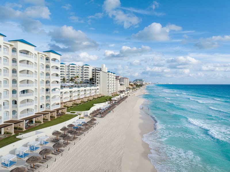 Hilton Cancun Mar Caribe All-Inclusive Resort 15