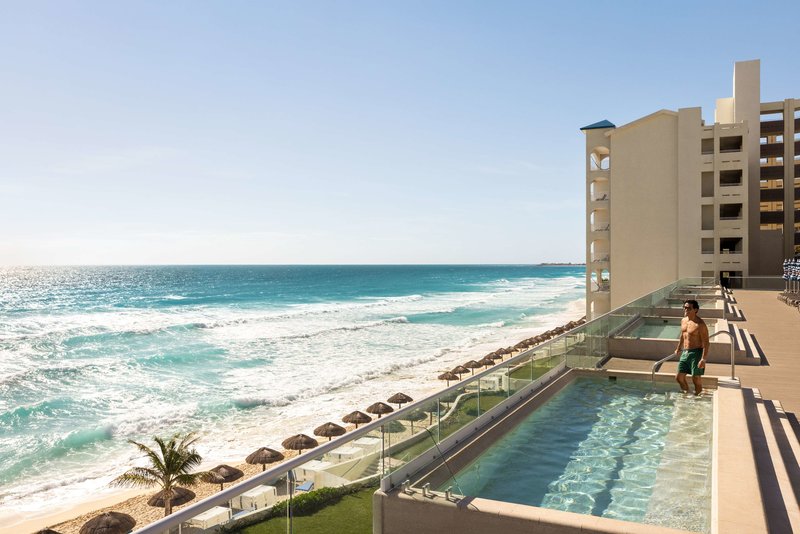 Hilton Cancun Mar Caribe All-Inclusive Resort 20