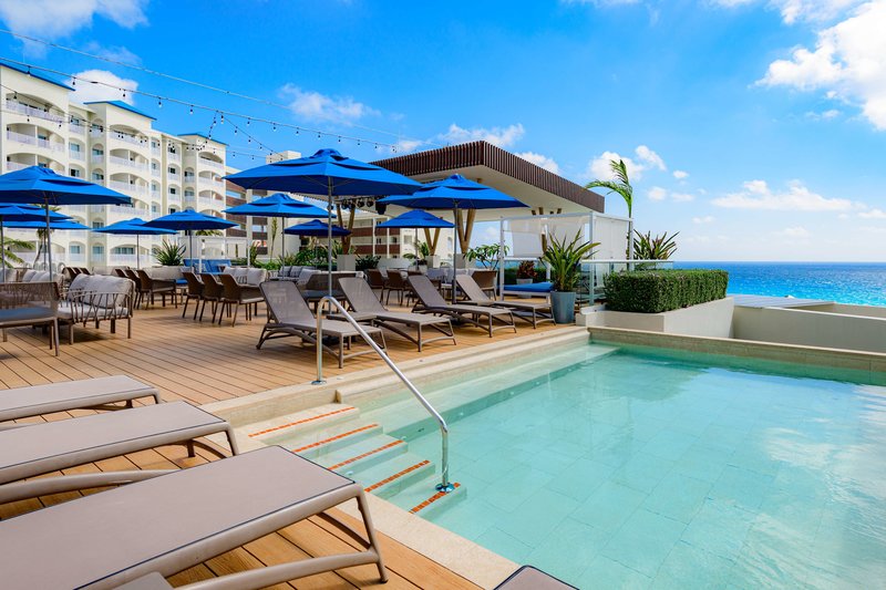 Hilton Cancun Mar Caribe All-Inclusive Resort 21