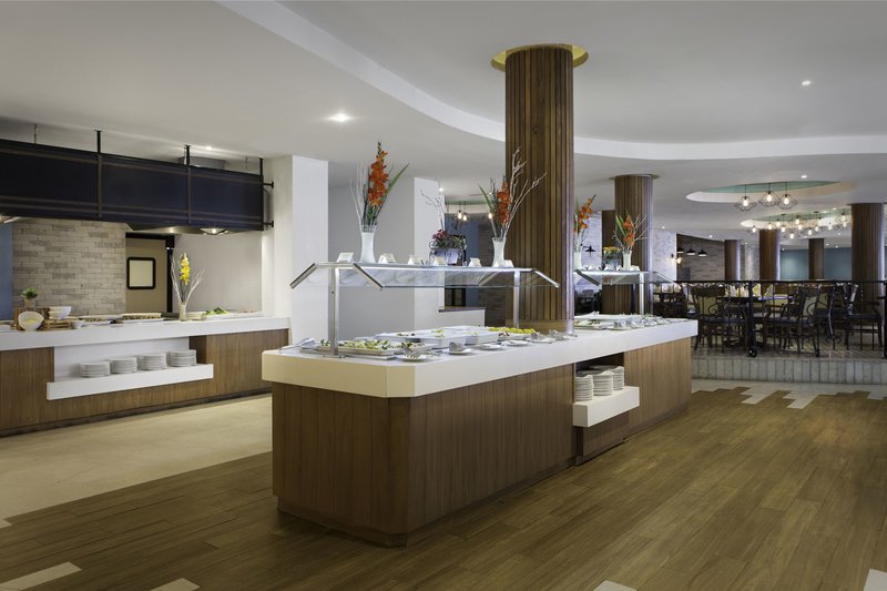 Hilton Cancun Mar Caribe All-Inclusive Resort 35