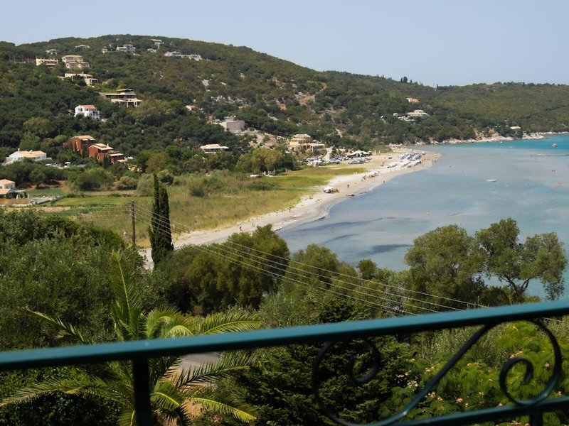 Apraos Bay 13