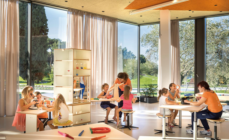 Family Hotel Amarin 14