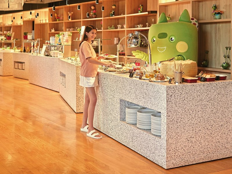 Family Hotel Amarin 18