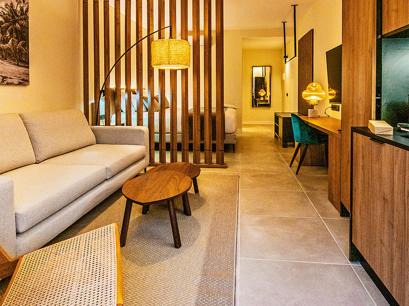 Saladar Suites Boutique 9