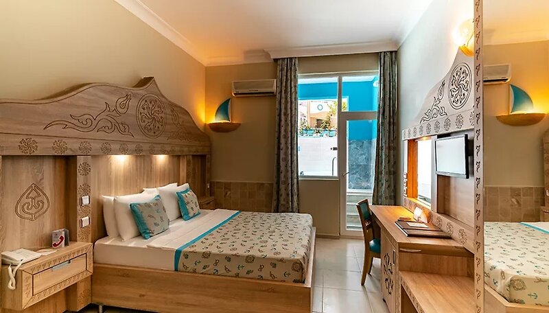 Miarosa Kemer Beach 9