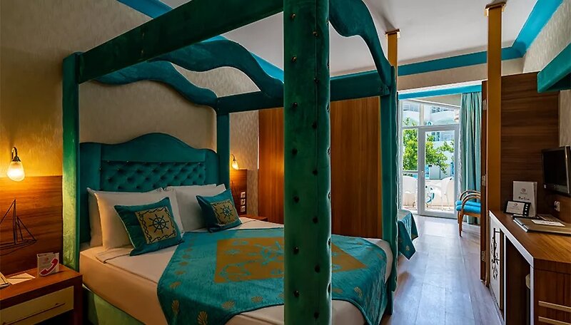 Miarosa Kemer Beach 11