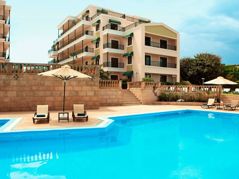Ramada Attica Riviera 2
