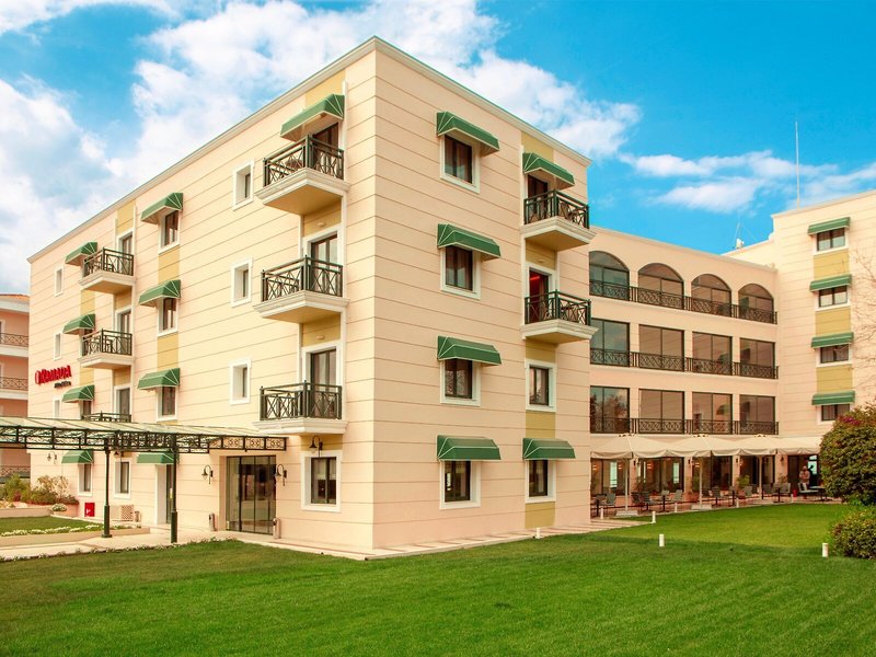 Ramada Attica Riviera 3