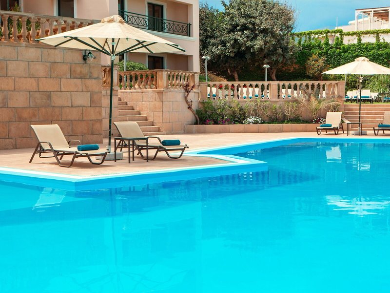 Ramada Attica Riviera 9