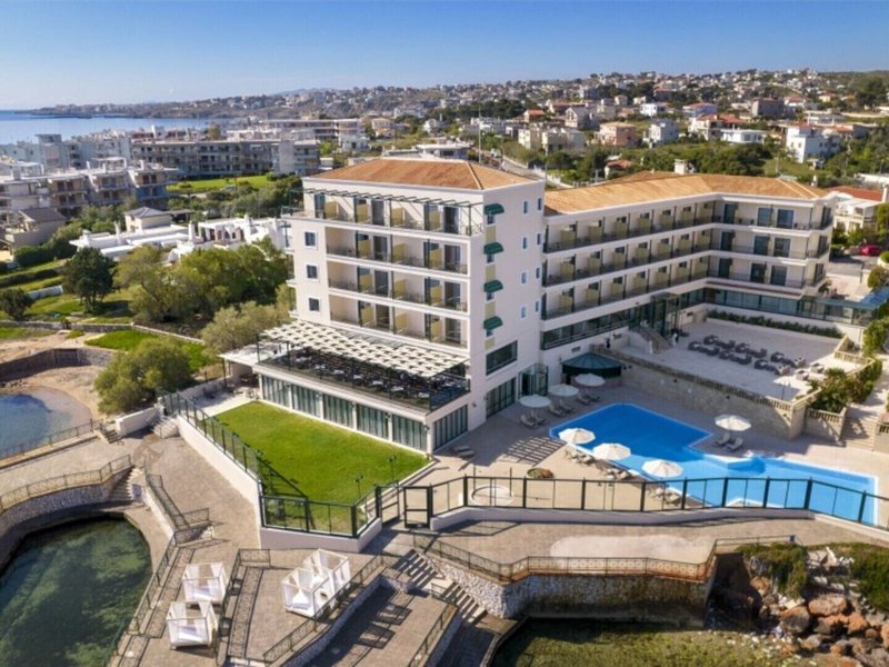 Ramada Attica Riviera 13