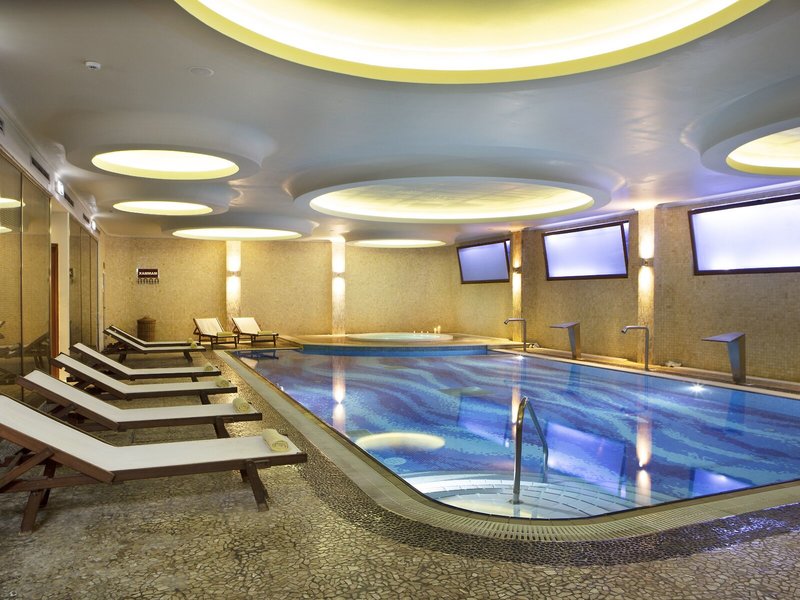 Ramada Attica Riviera 15