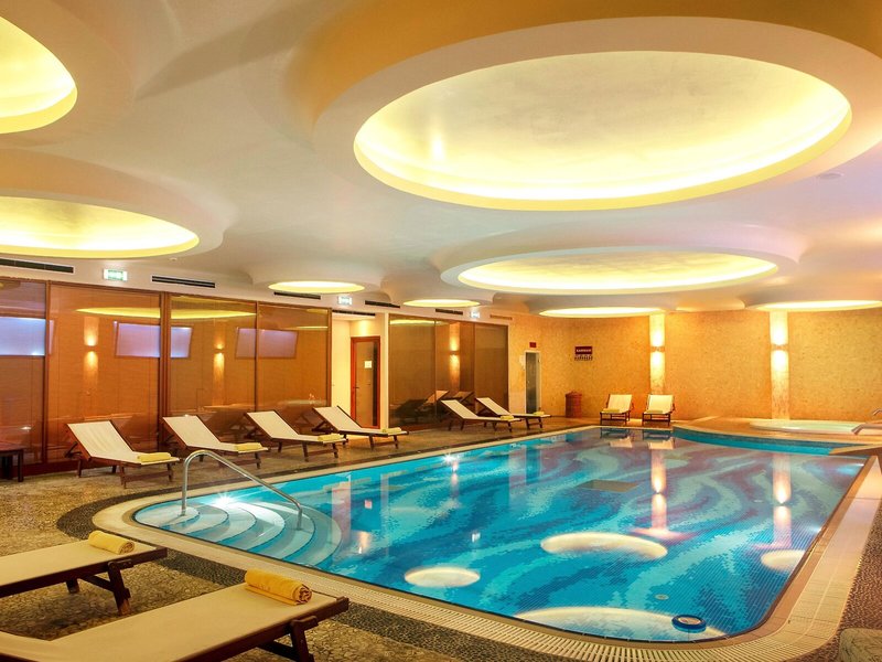 Ramada Attica Riviera 19