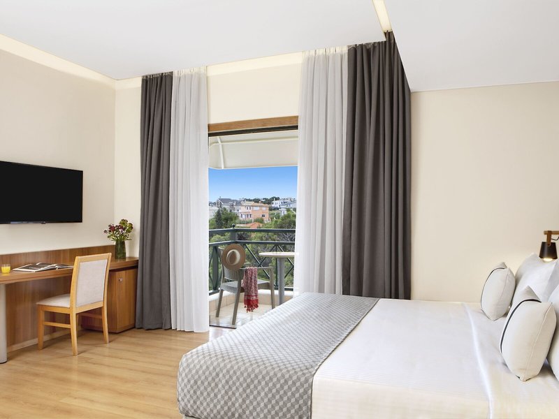 Ramada Attica Riviera 44