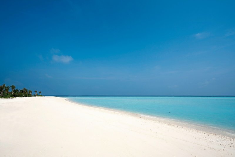 Kuredhivaru Resort and Spa Maldives 4