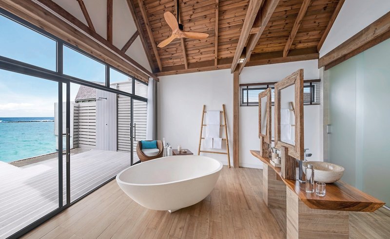 Kuredhivaru Resort and Spa Maldives 11