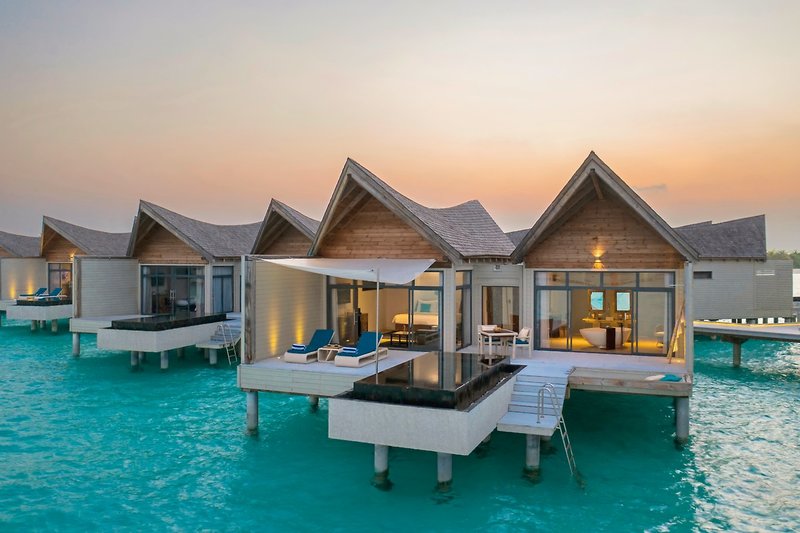 Kuredhivaru Resort and Spa Maldives 15