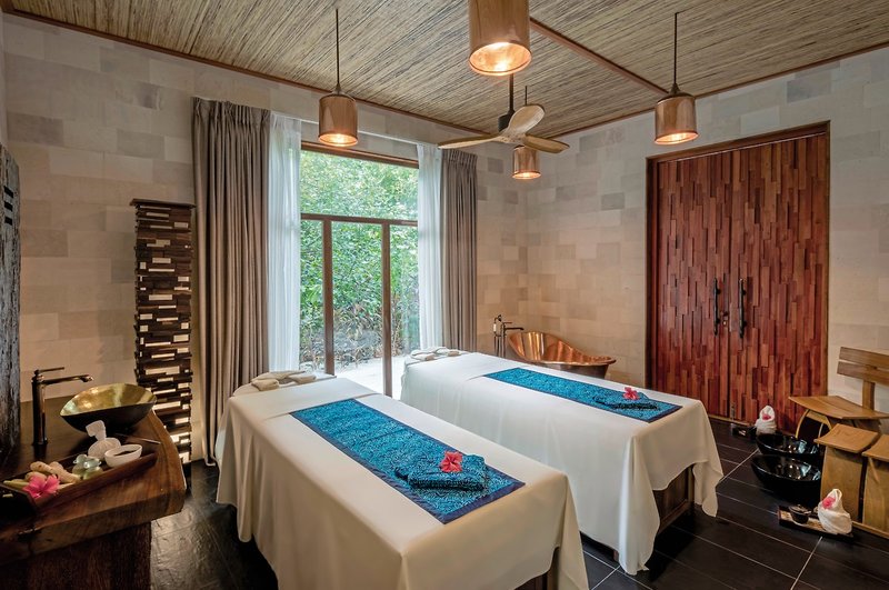 Kuredhivaru Resort and Spa Maldives 37