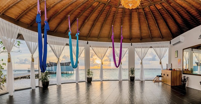 Kuredhivaru Resort and Spa Maldives 38