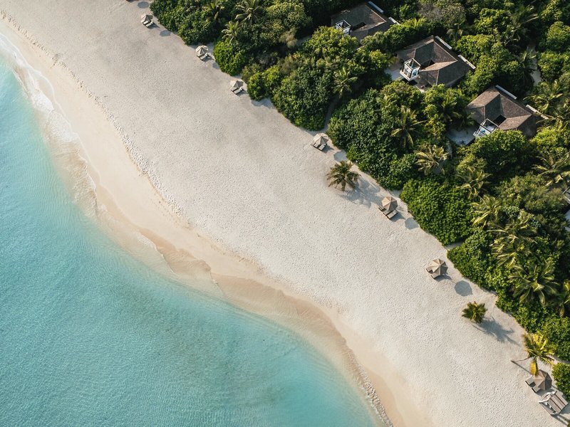 Kuredhivaru Resort and Spa Maldives 6