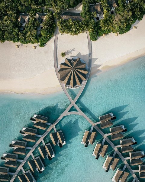 Kuredhivaru Resort and Spa Maldives 8