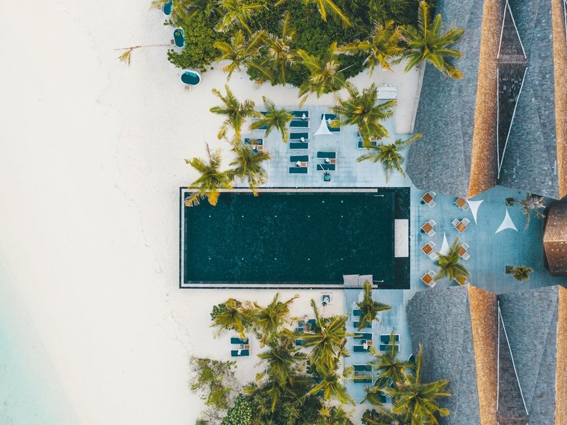 Kuredhivaru Resort and Spa Maldives 15