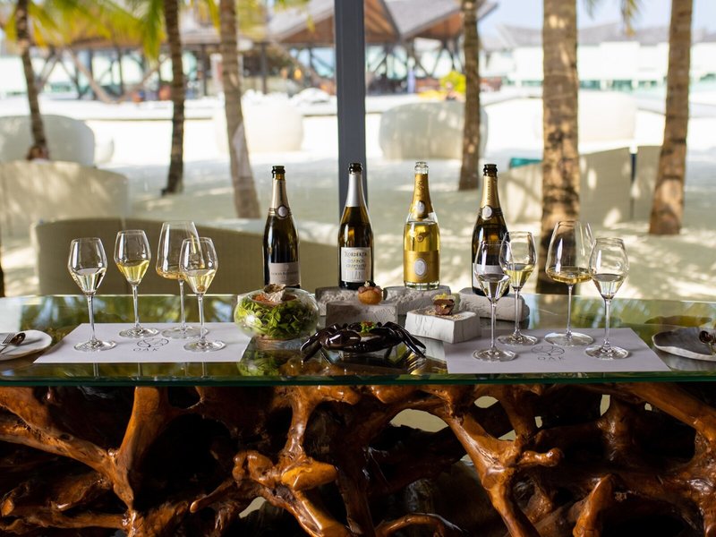 Kuredhivaru Resort and Spa Maldives 37