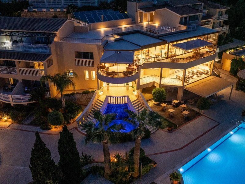Belvedere Luxury Suites 1