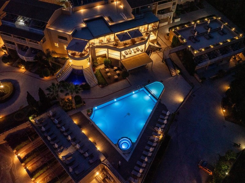 Belvedere Luxury Suites 5