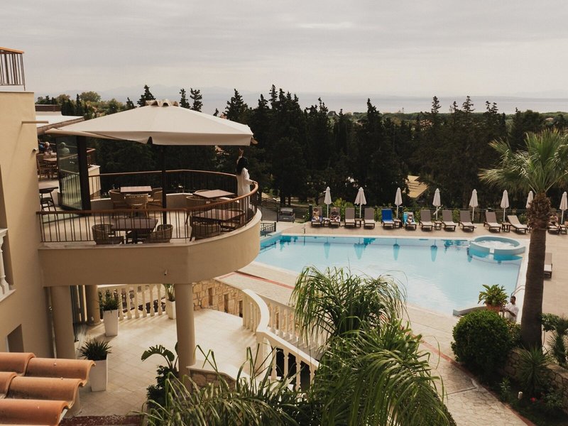Belvedere Luxury Suites 11