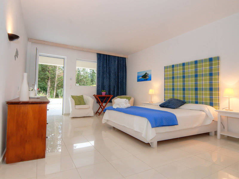 Belvedere Luxury Suites 18
