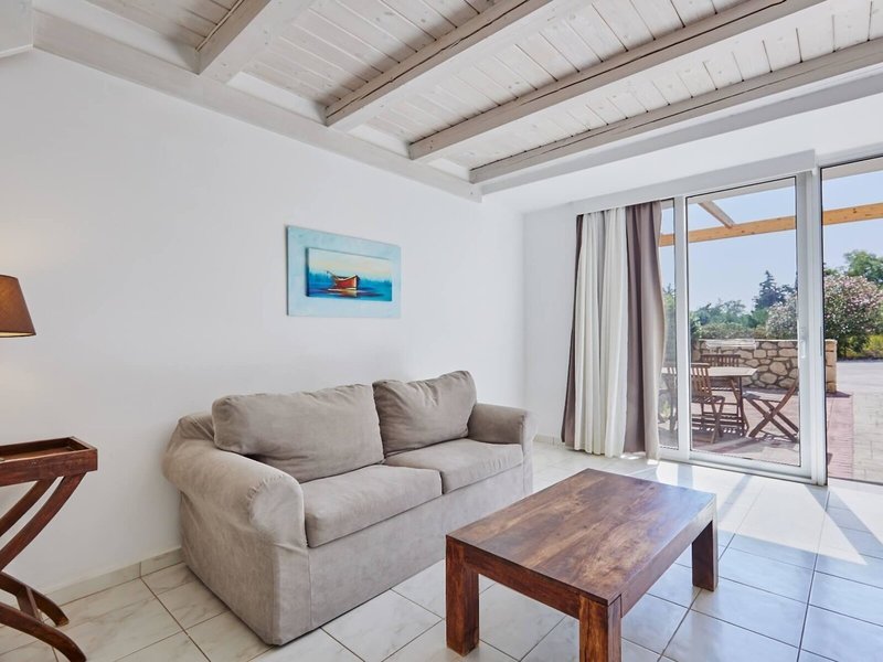 Belvedere Luxury Suites 35