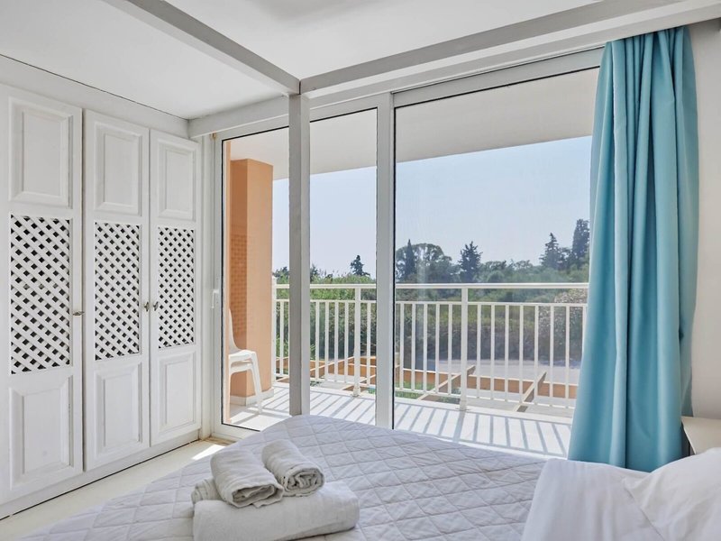 Belvedere Luxury Suites 37