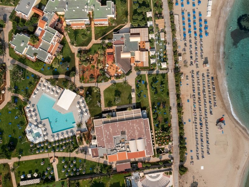 Anissa Beach & Village 3