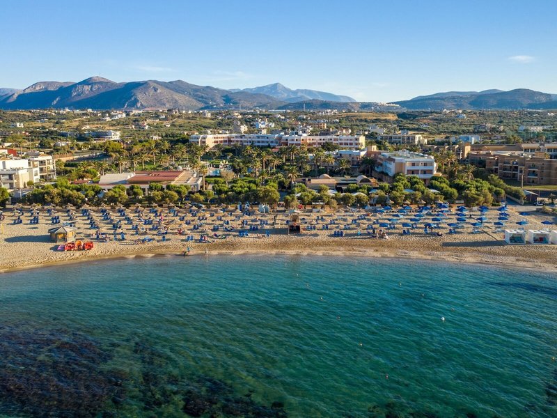 Anissa Beach & Village 8