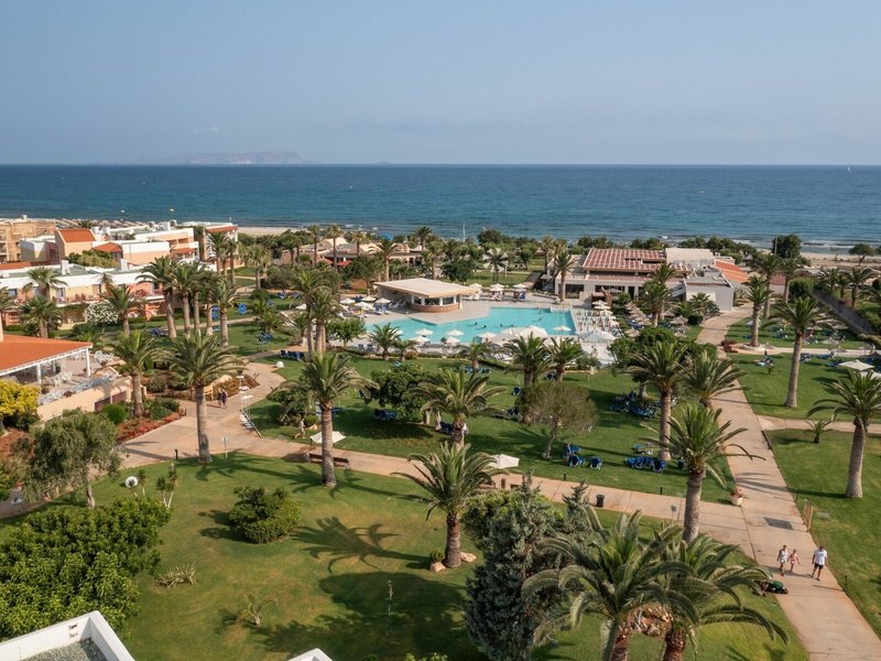 Anissa Beach & Village 16