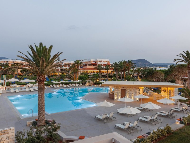 Anissa Beach & Village 18
