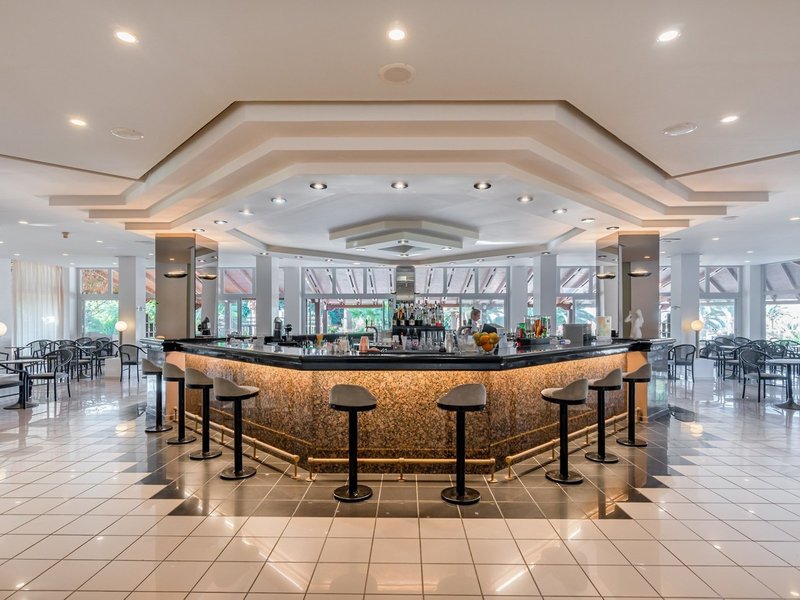 Anissa Beach & Village 28