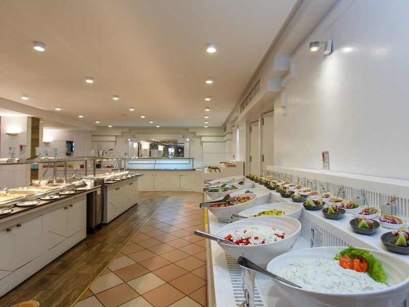 Anissa Beach & Village 34