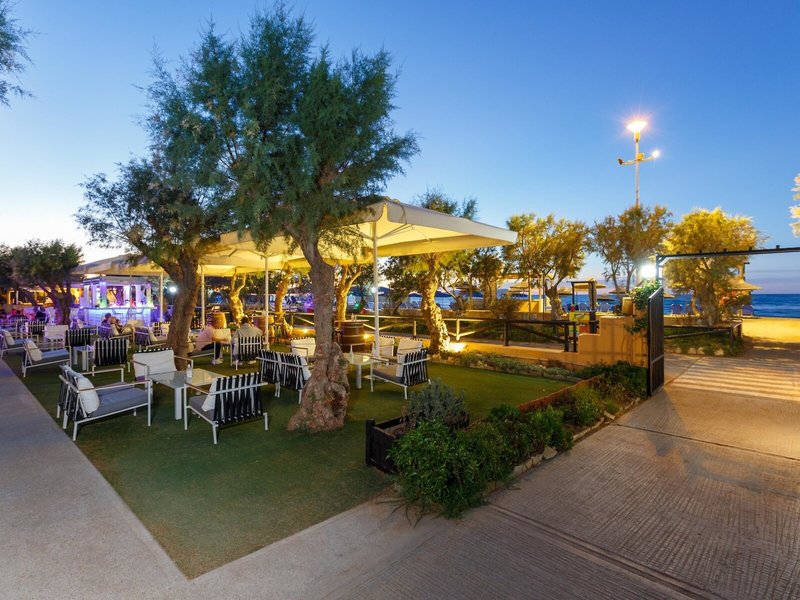 Anissa Beach & Village 40