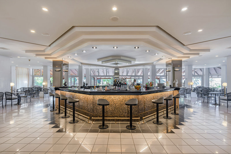Anissa Beach & Village 10