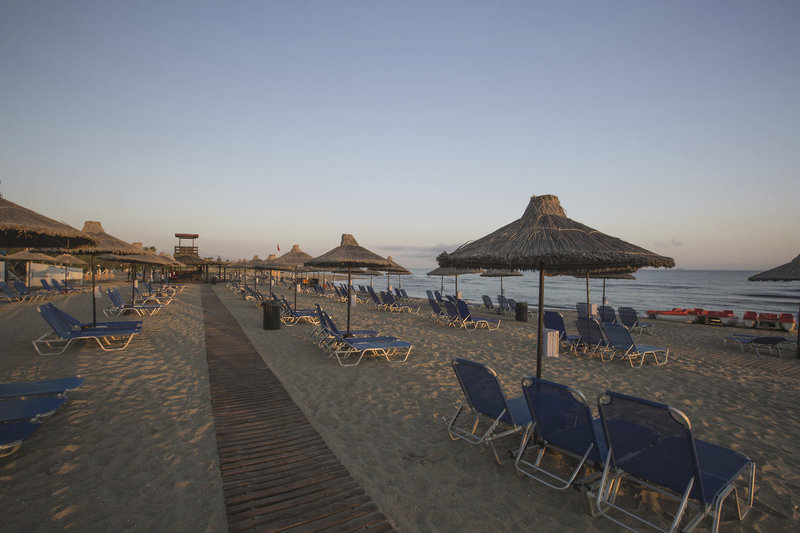 Anissa Beach & Village 16