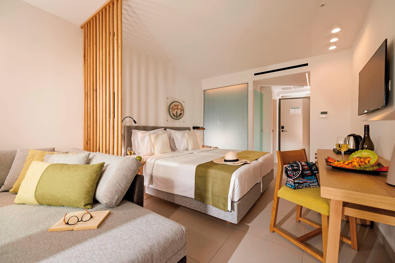 Anissa Beach & Village 13