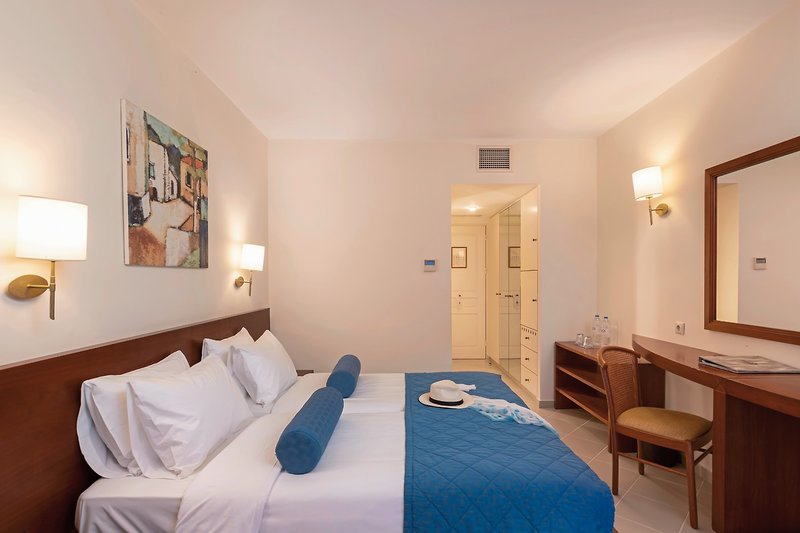 Anissa Beach & Village 35