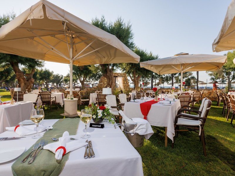 Anissa Beach & Village 30