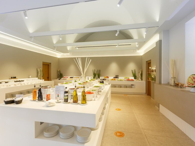 Anissa Beach & Village 33